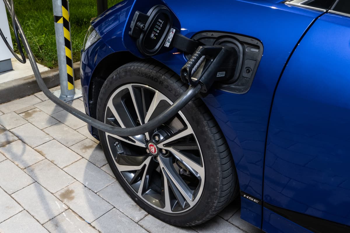 Electric Vehicle Tire